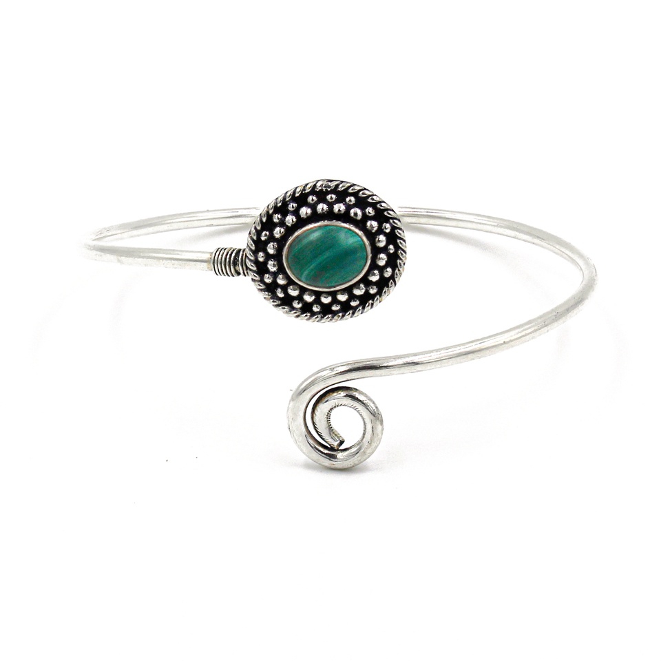 Silver cuff bracelet with oval malachite