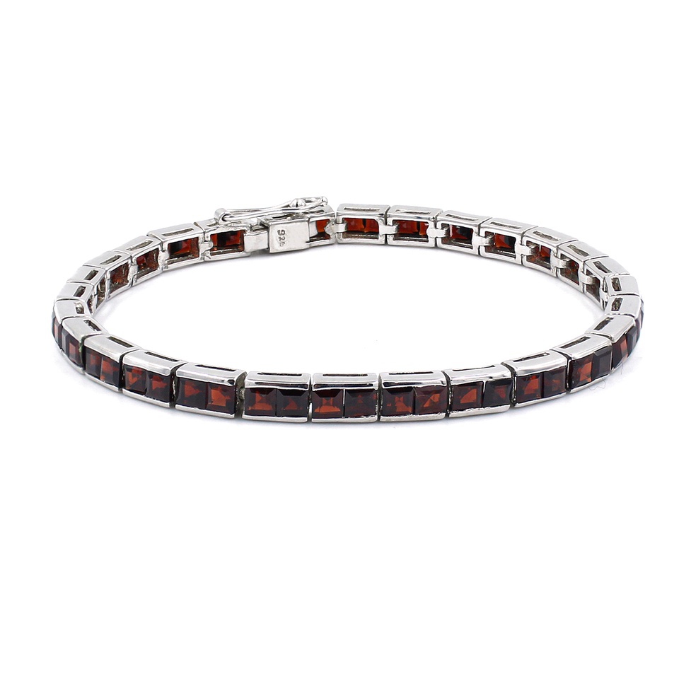925 sterling silver tennis bracelet with square-cut garnet gemstones