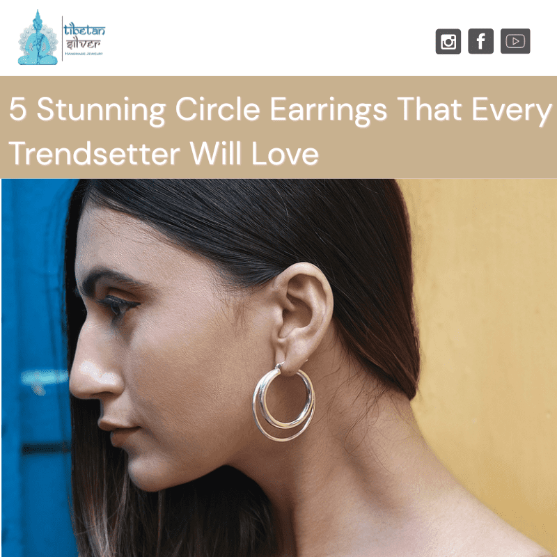 Elegant circle earrings in a modern design, perfect for trendsetters and everyday wear.